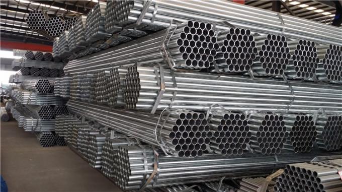 A programação 40 do material de construção ASTM A53 galvanizou a tubulação de aço, Zn de aço dos tubos do SOLDADO que reveste 60-400g/m2 com o de alta qualidade
