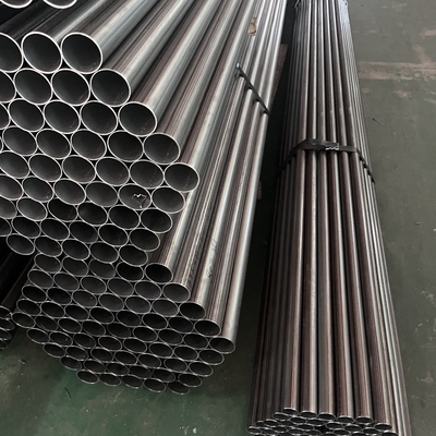 Diâmetro 45 mm x espessura 2,0 mm x 3050 mm T Material 1,4510 17% Cr (AISI 439) Tubos soldados de aço inoxidável