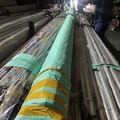 ASTM A554 201 Tubo soldado 25*0,8*6000mm 320 Tubo de aço inoxidável polido com espelho de grão