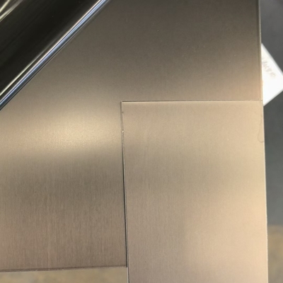 304 Lata de aço inoxidável de titânio Pvd cinza-mate escovado 0,85*1220*2440mm Com película protetora Pvc 7c