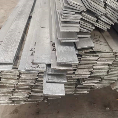 Barra lisa galvanizada mergulhada quente S235jr A36 do aço carbono 12m para o material de construção