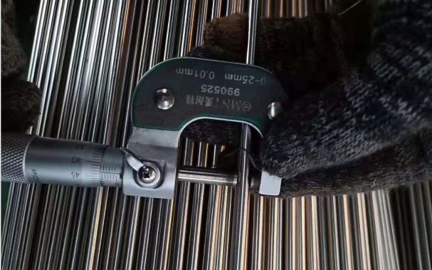 Finished product Dimensional inspection-2 34CrNiMo6 Barras redondas de aço de liga apagada normalizadas Annealed DIN 1.6582 OD 25mm 7